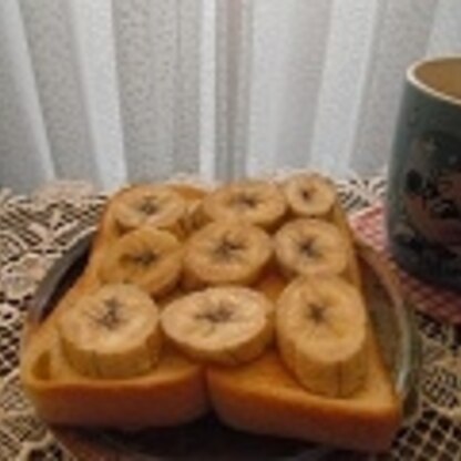 jun＆VANさん　おはようございます　早速　グラニュー糖をまぶして　作って見ました　バナナはやはり　美味しいですネ